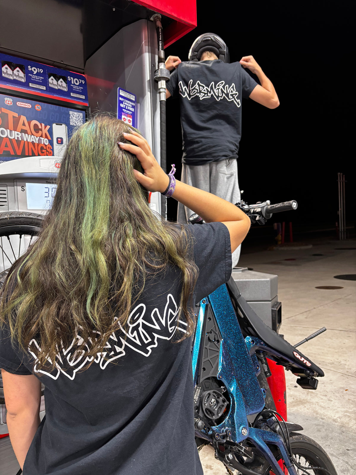 "Worming" T-Shirt
